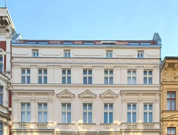 Schöne 5-Zimmer-Wohnung im Akazienkiez — photo 1
